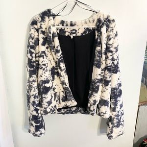 •Willow & Clay• Patterned Faux Fur Jacket